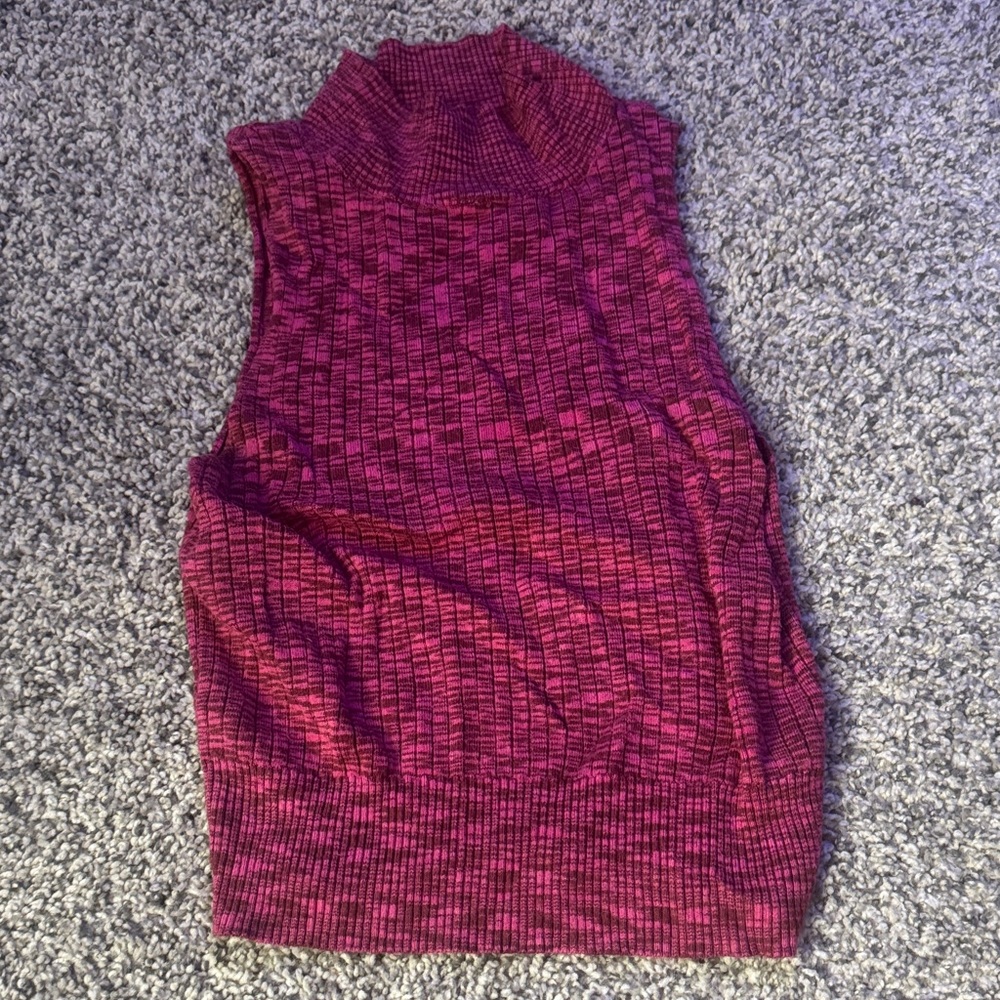 Sleeveless Pink Knit Top